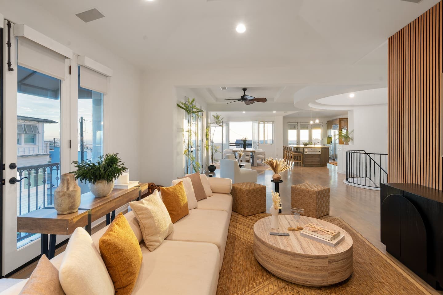 Ocean Views Luxe Mansion — photo 5